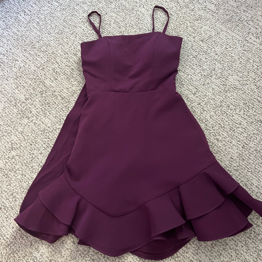 Dear Moon
Spaghetti Strap Square Neck Tie Back Corset Dress
Size- 0